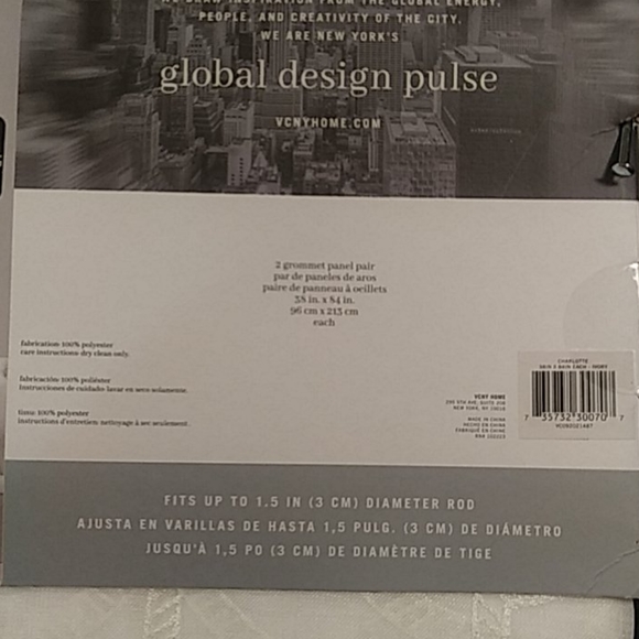 VCNY Charlotte embroidered set of 2 panels - Picture 4 of 4